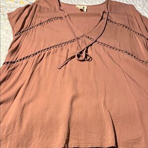 Women's Mauve Top